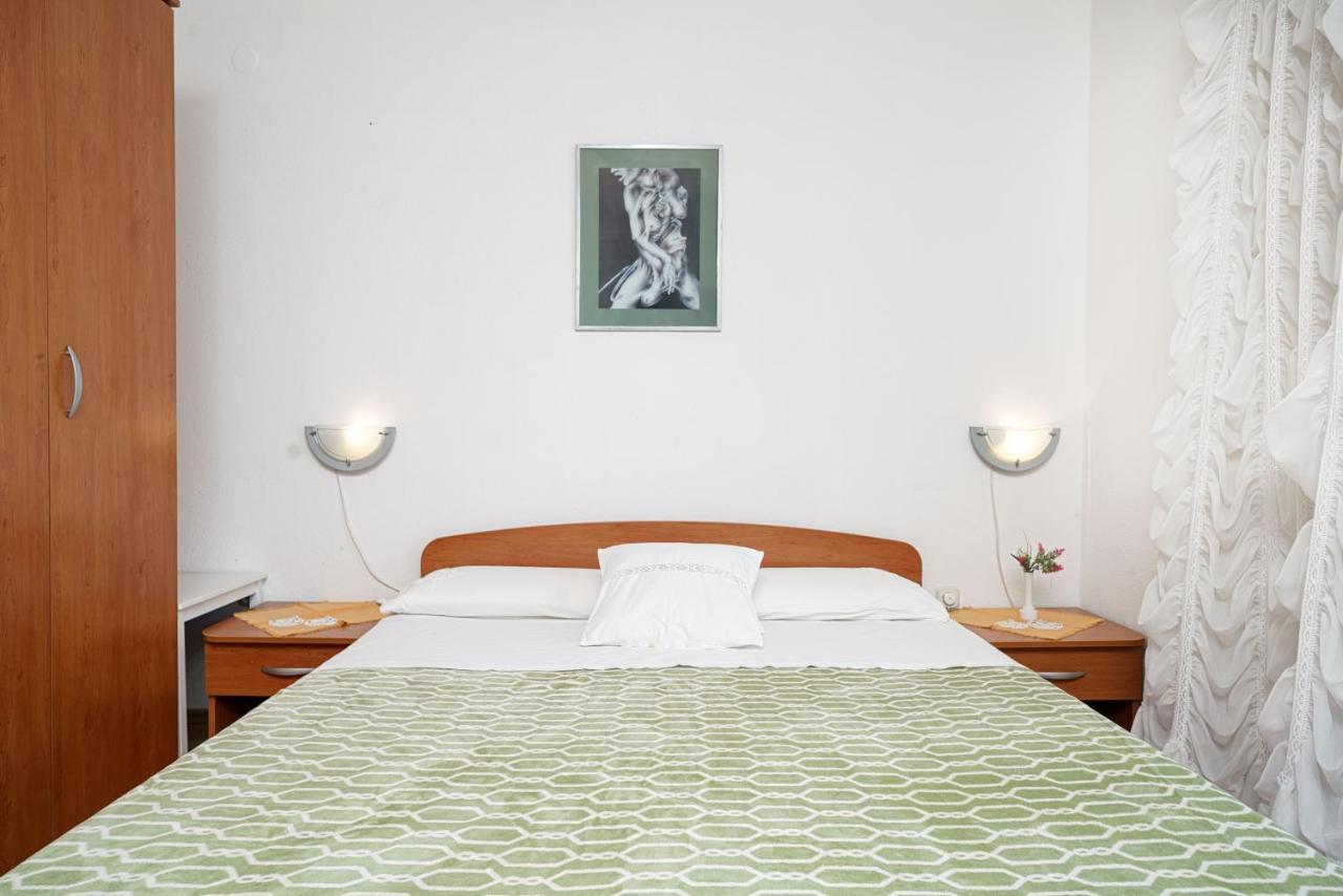 Apartmani Krizanovic Vodice Buitenkant foto