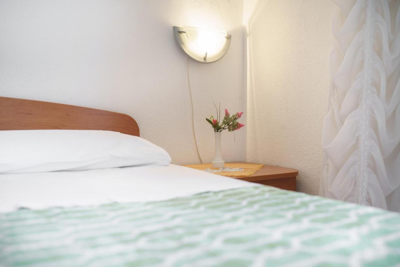 Apartmani Krizanovic Vodice Buitenkant foto