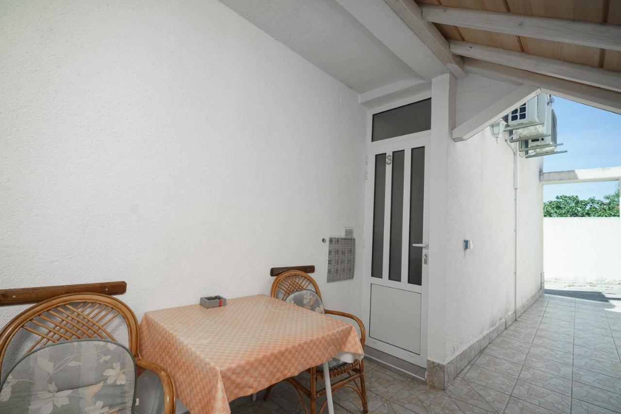 Apartmani Krizanovic Vodice Buitenkant foto