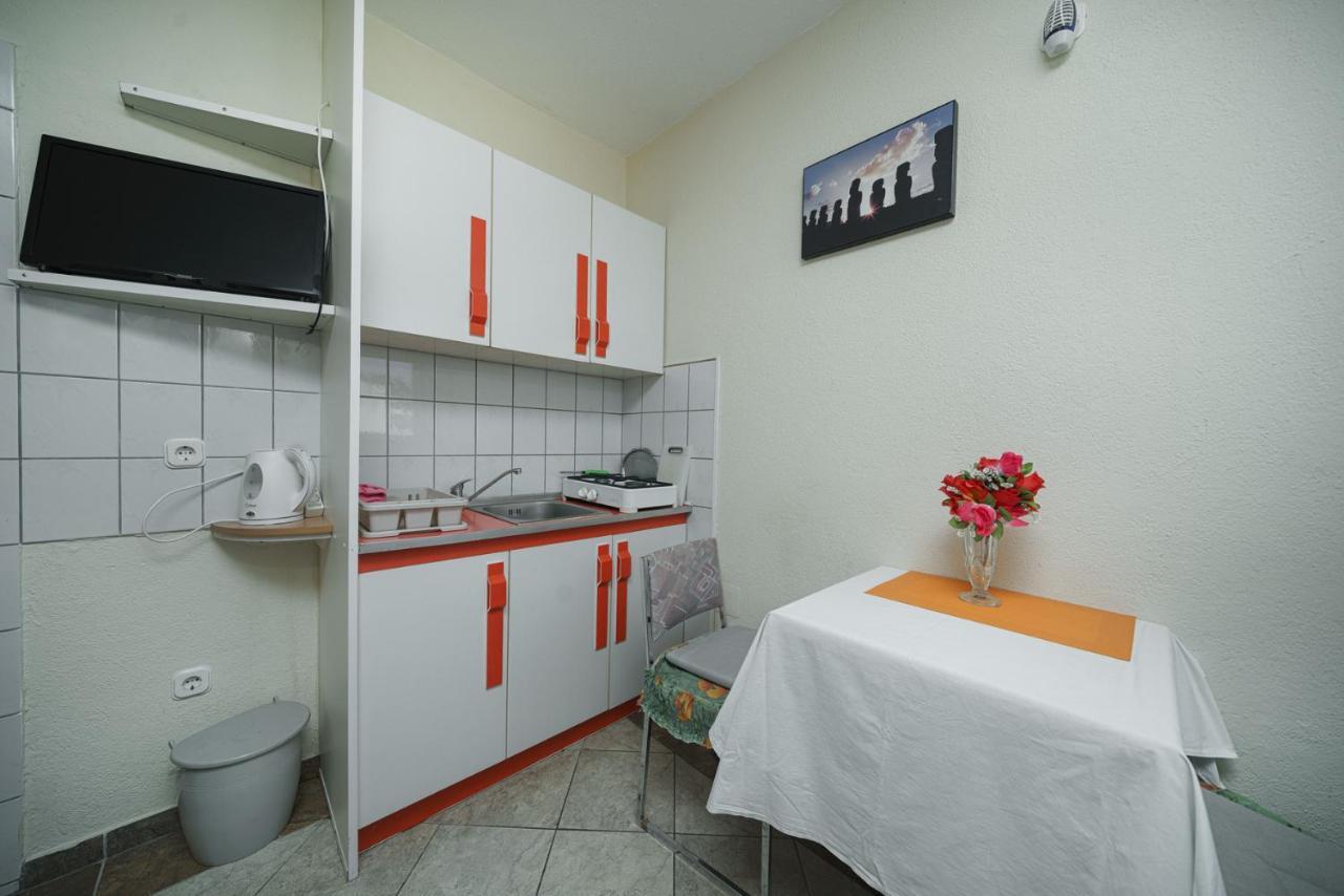 Apartmani Krizanovic Vodice Buitenkant foto