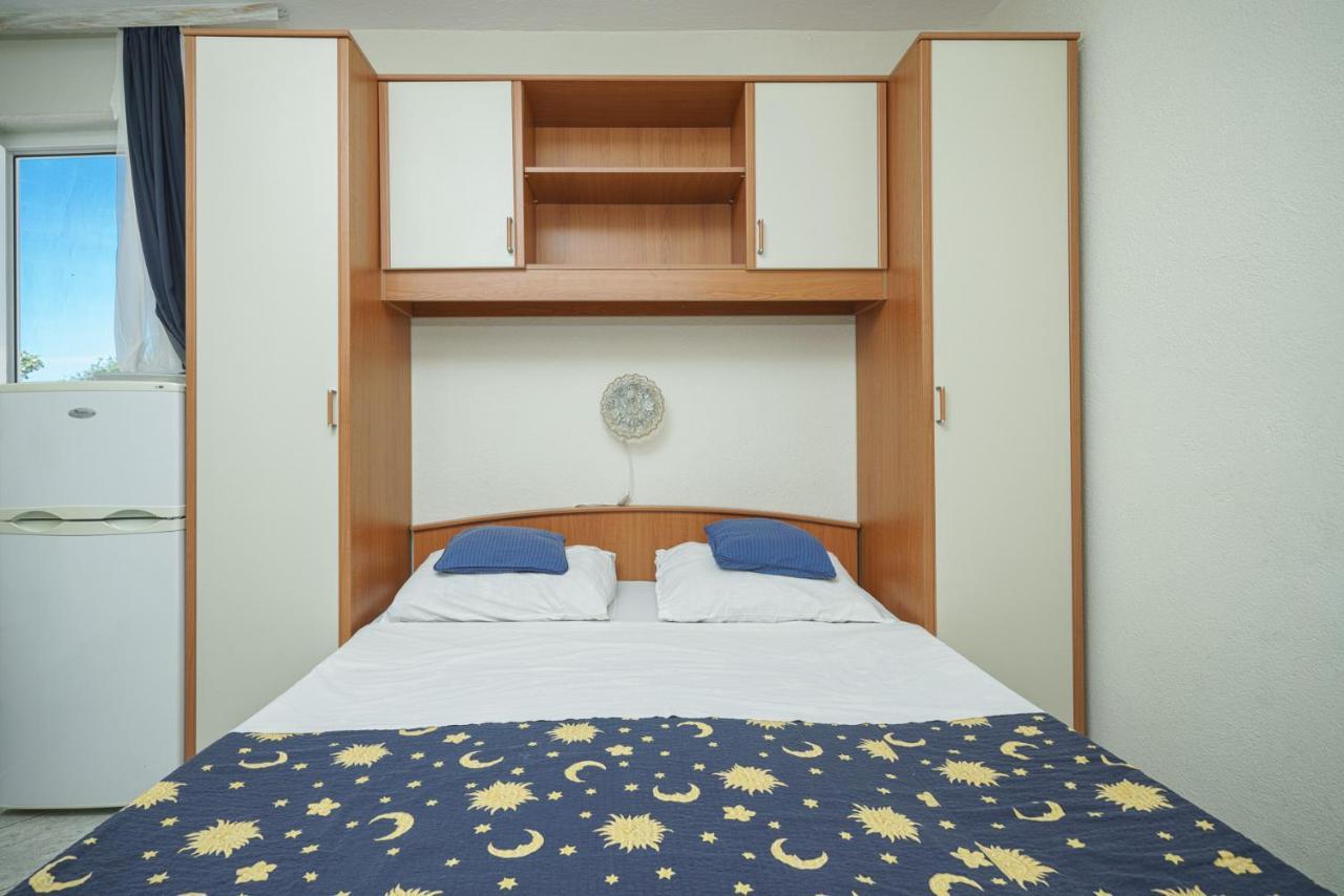 Apartmani Krizanovic Vodice Buitenkant foto
